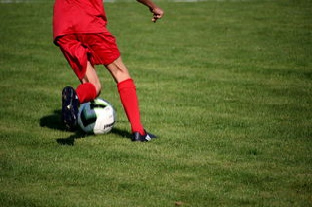 开云体育俱乐部官网-中国青少年篮球运动员伤病防控体系建设，青少年篮球训练现状分析