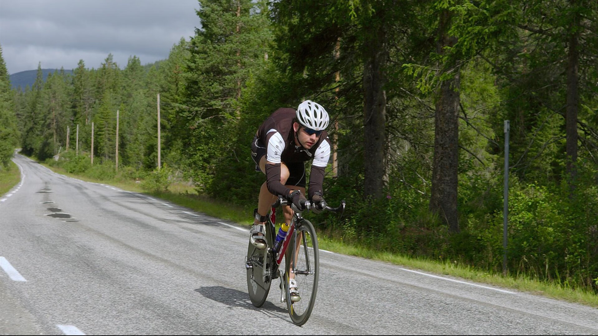 智能体育训练辅助系统研发与推广，ai智能体育训练